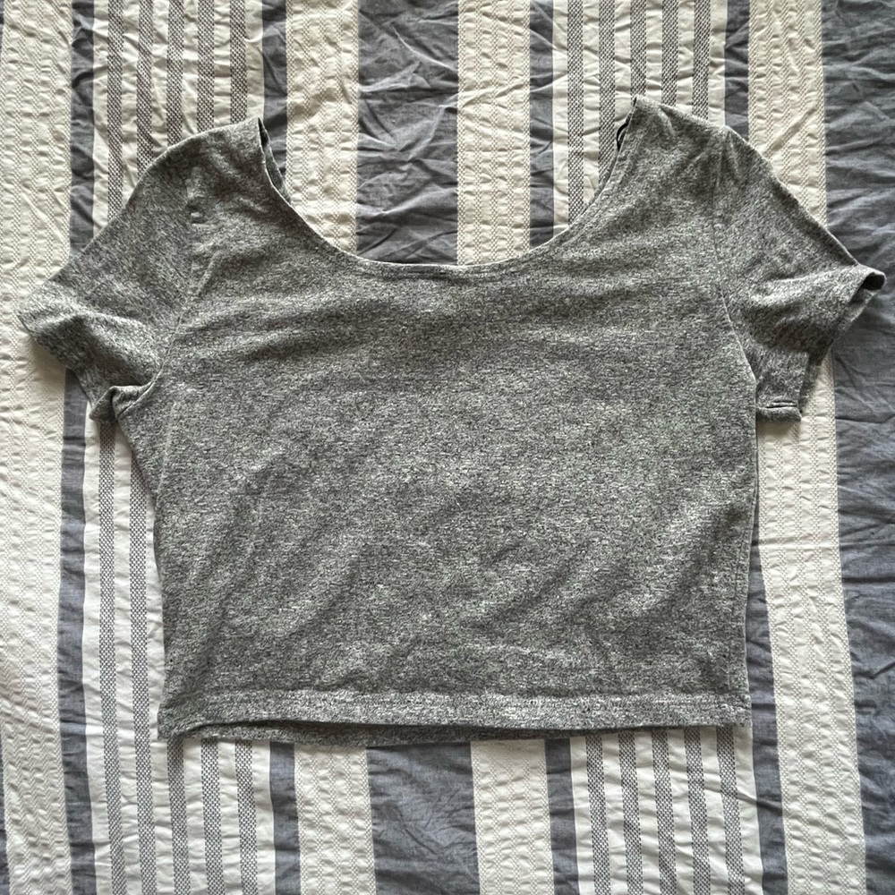 3/$20 H&M French Crop Top - Picture 2 of 4